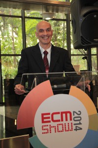 ECM SHOW SP 2014: José Antonio Nunes Moraes, alguns segundos antes da palestra "Solução de ECM aplicada ao setor de RH: Captura, Indexação automática e Gestão de Prontuários de Funcionários."